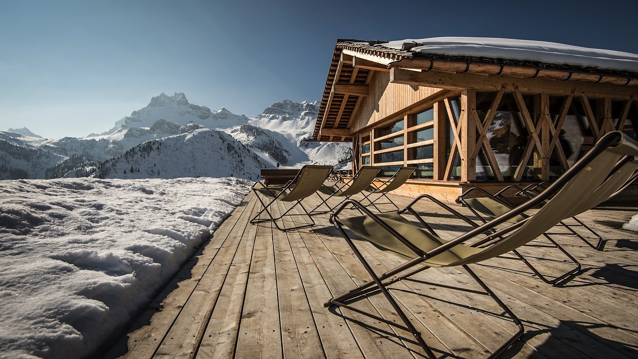 Esterno invernale Rifugio Burz di Arabba