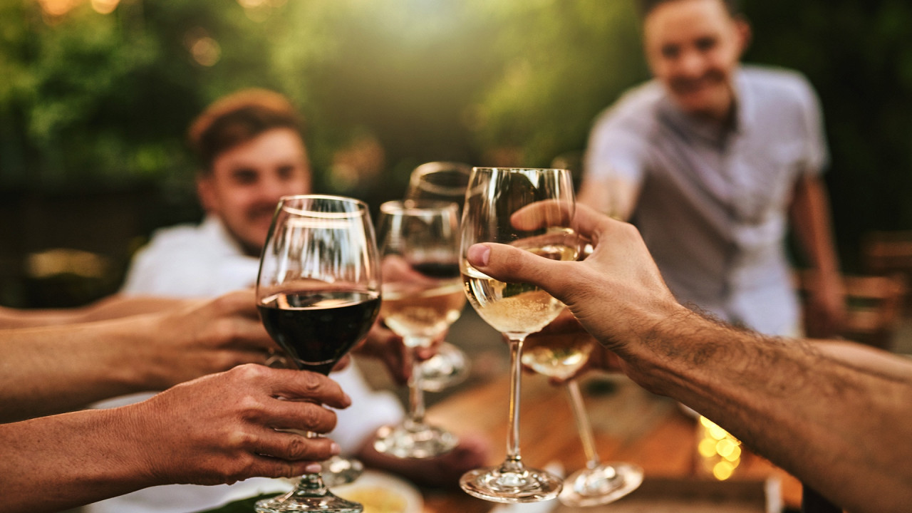 Brindisi all'aperto - Vino in festa