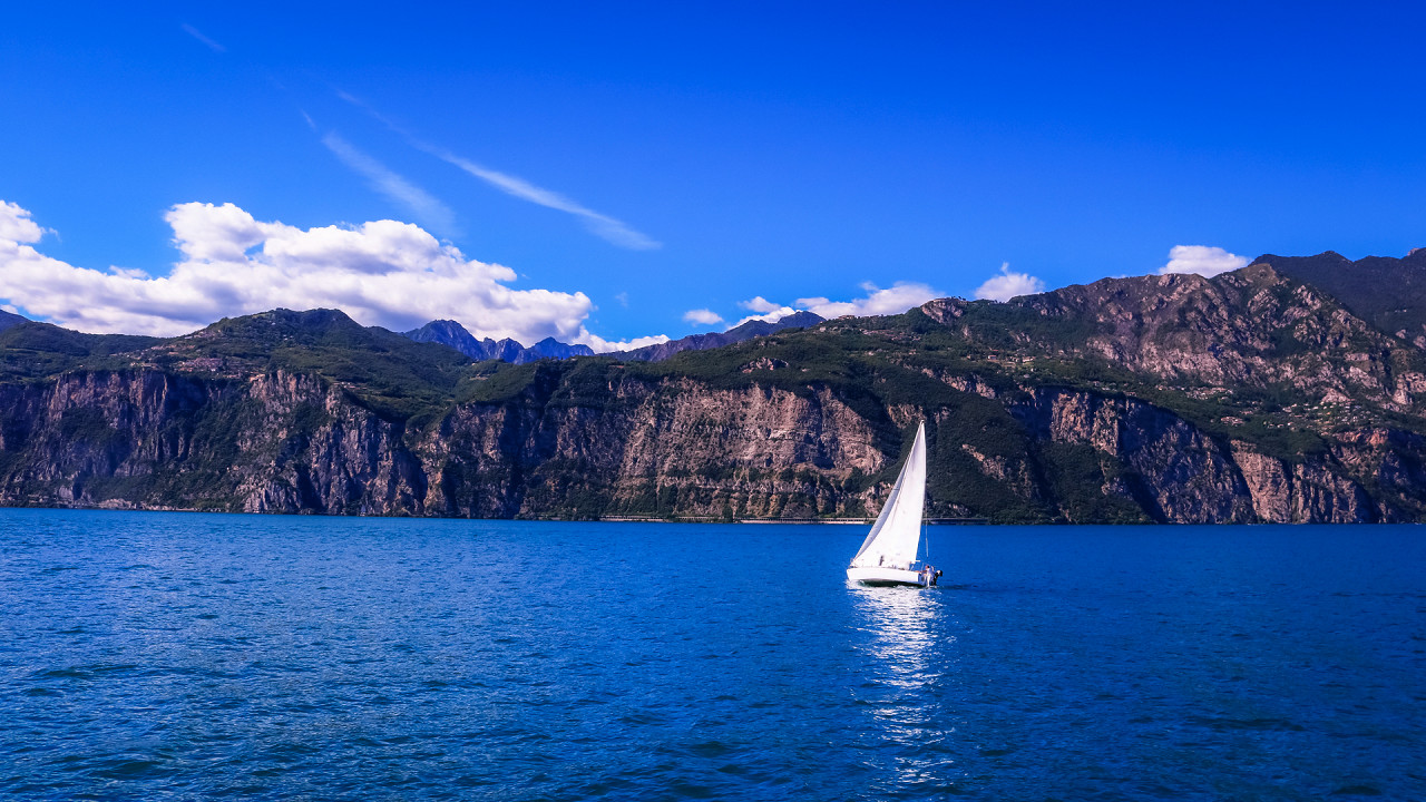 Go sailing on the lake