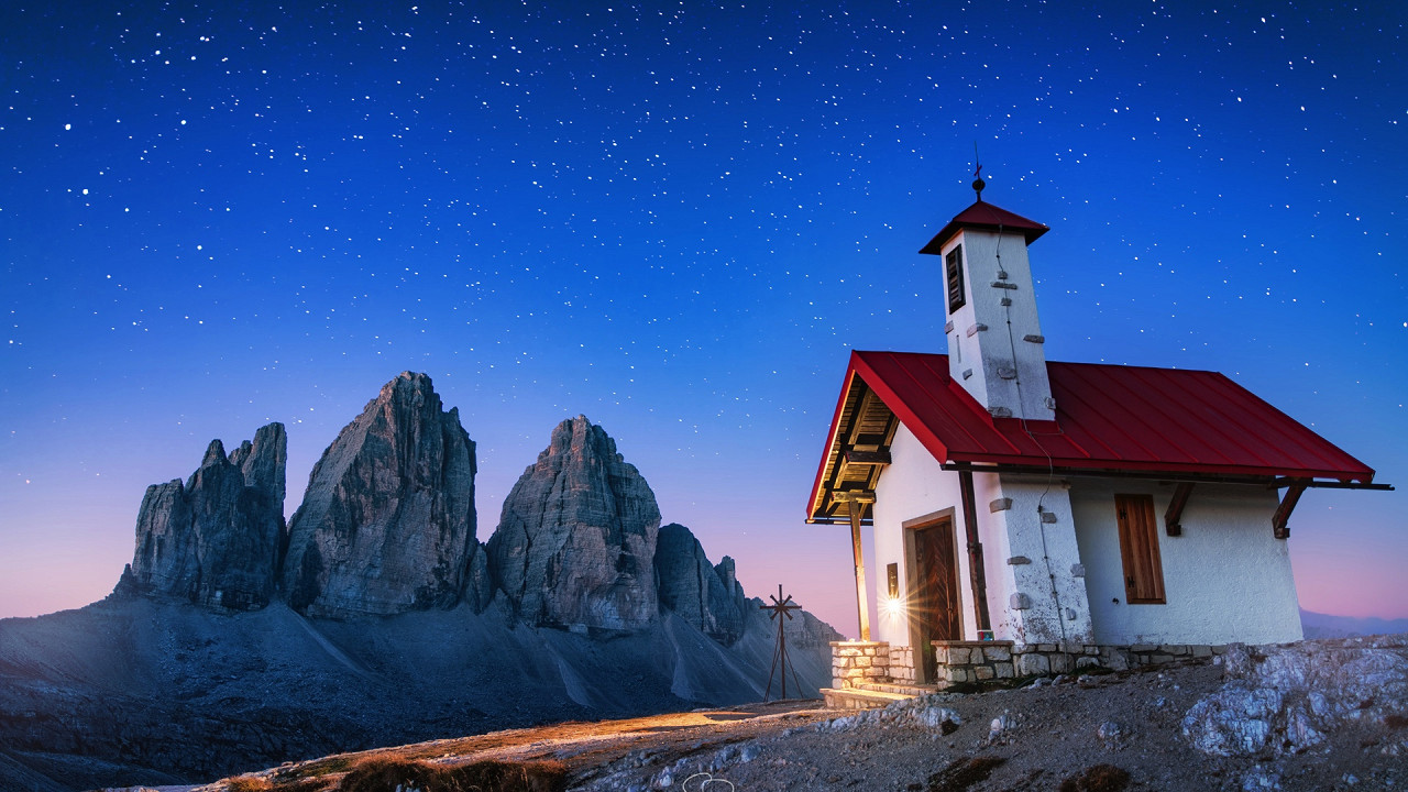 Church Locatelli mountain hut Tre Cime di Lavaredo