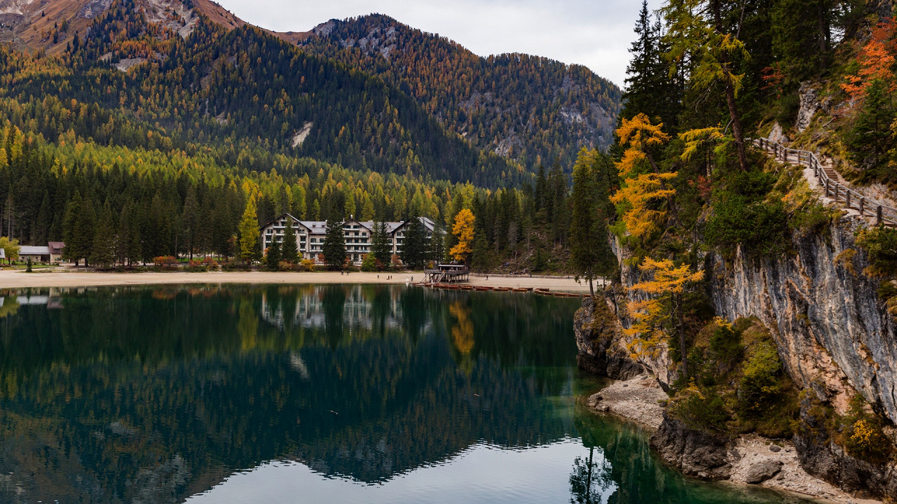 Braies lake