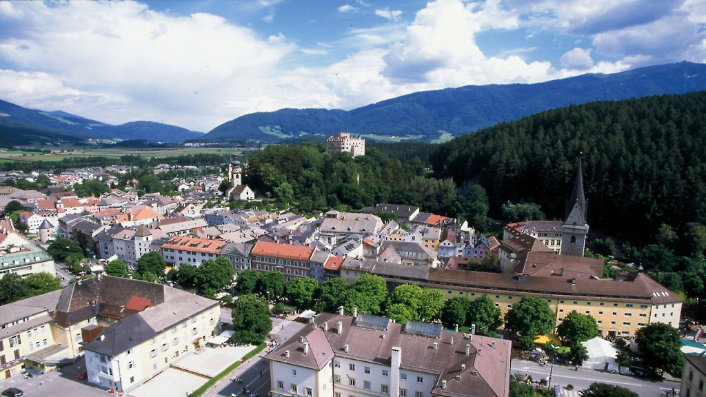 Роскошный отдых в Брунико и окрестности - cover