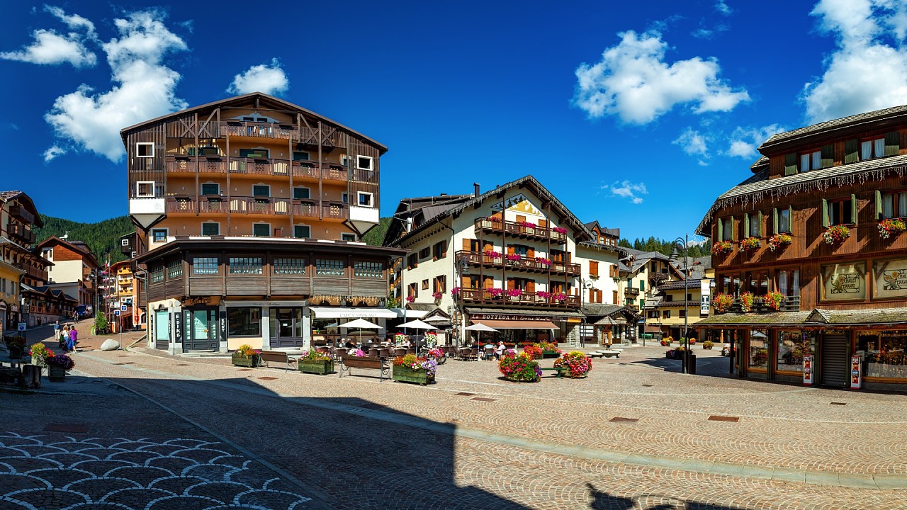 tourist information madonna di campiglio