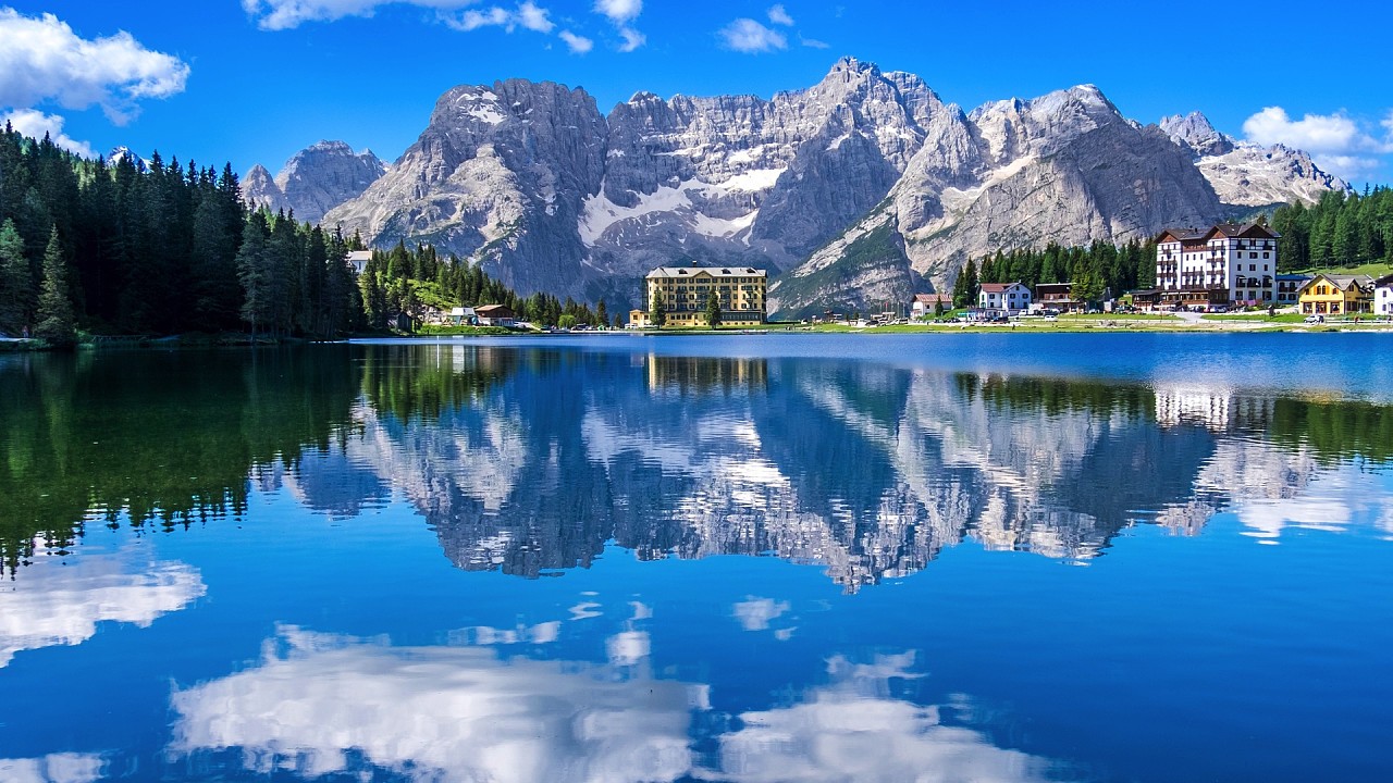 Misurina Lake in Cortina