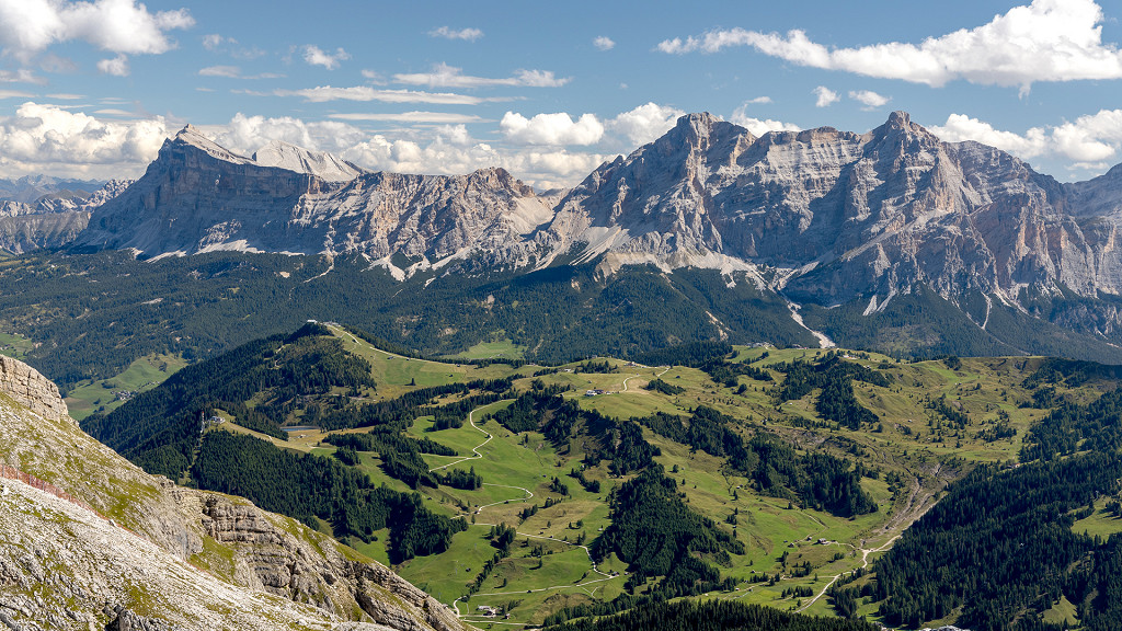 Luxury holiday in Val Badia/Alta Badia - cover