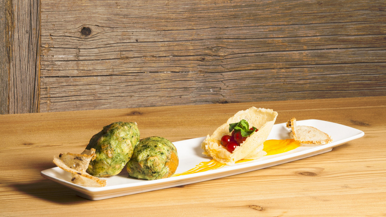 Canerderli gourmet dish Hotel Col Alto Corvara