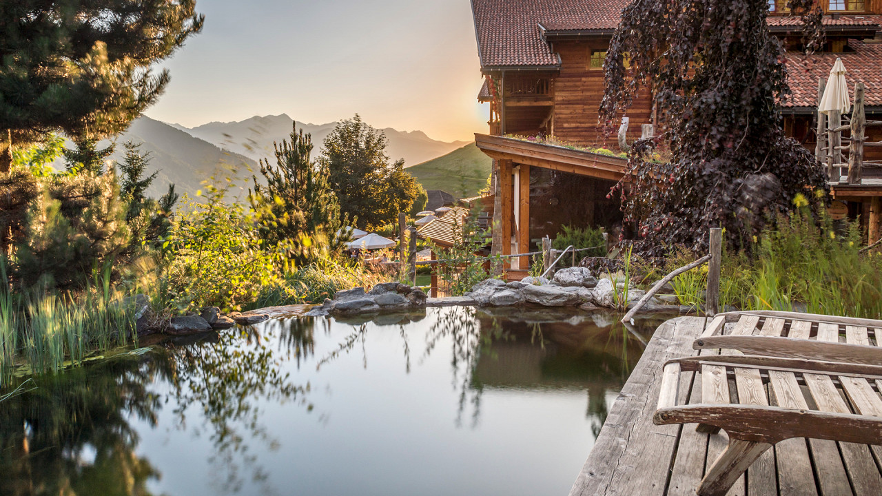 Laghetto balneabile estate Naturhotel Lüsnerhof