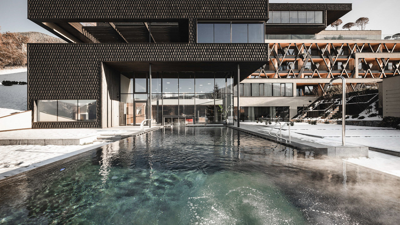 Piscina esterna inverno - Santre dolomythic home