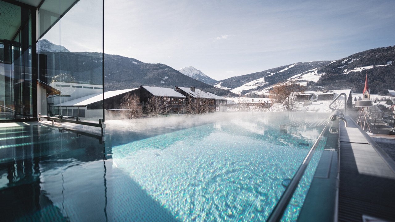 Piscina inverno esterna Hotel Fameli