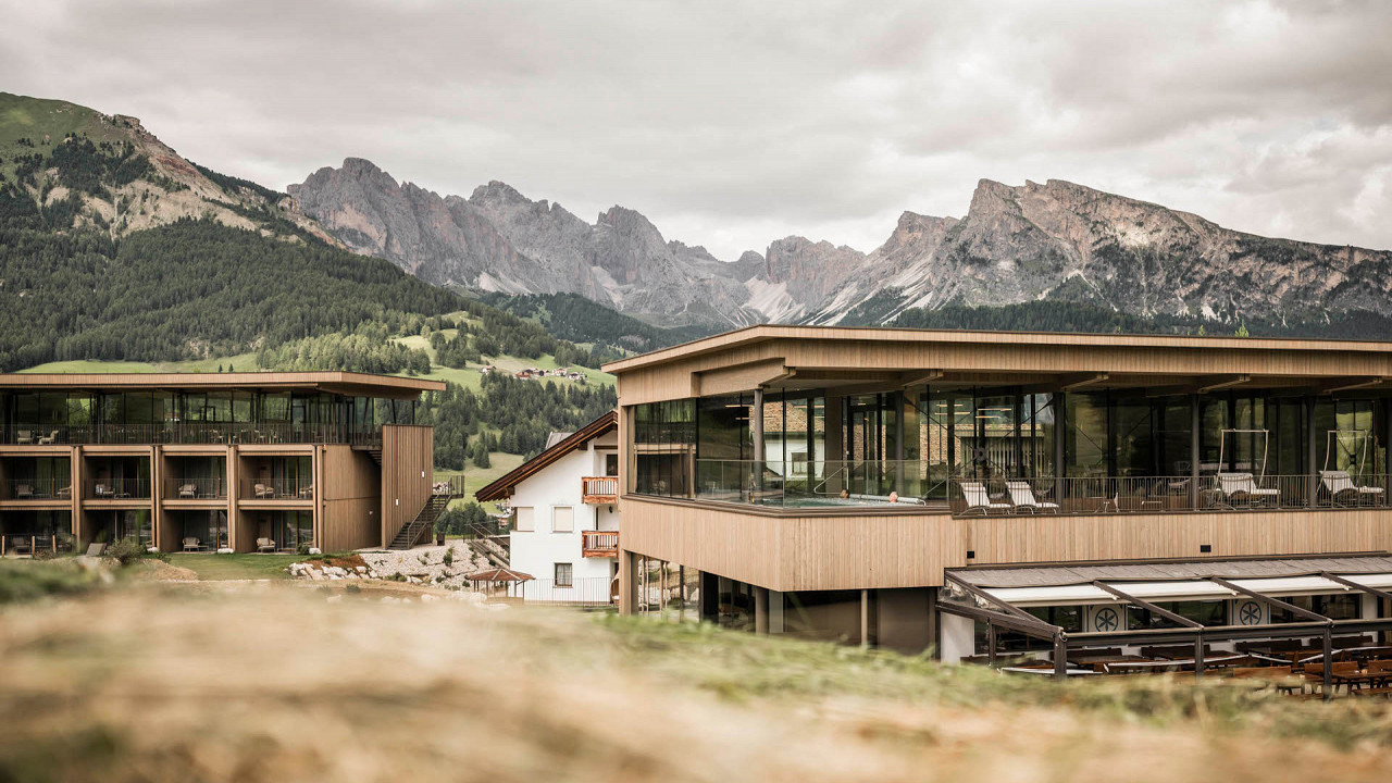 Esterno estate Cendevaves