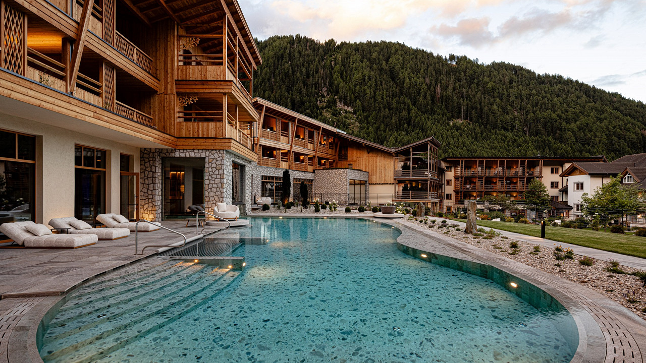 Piscina esterna Hotel Masl