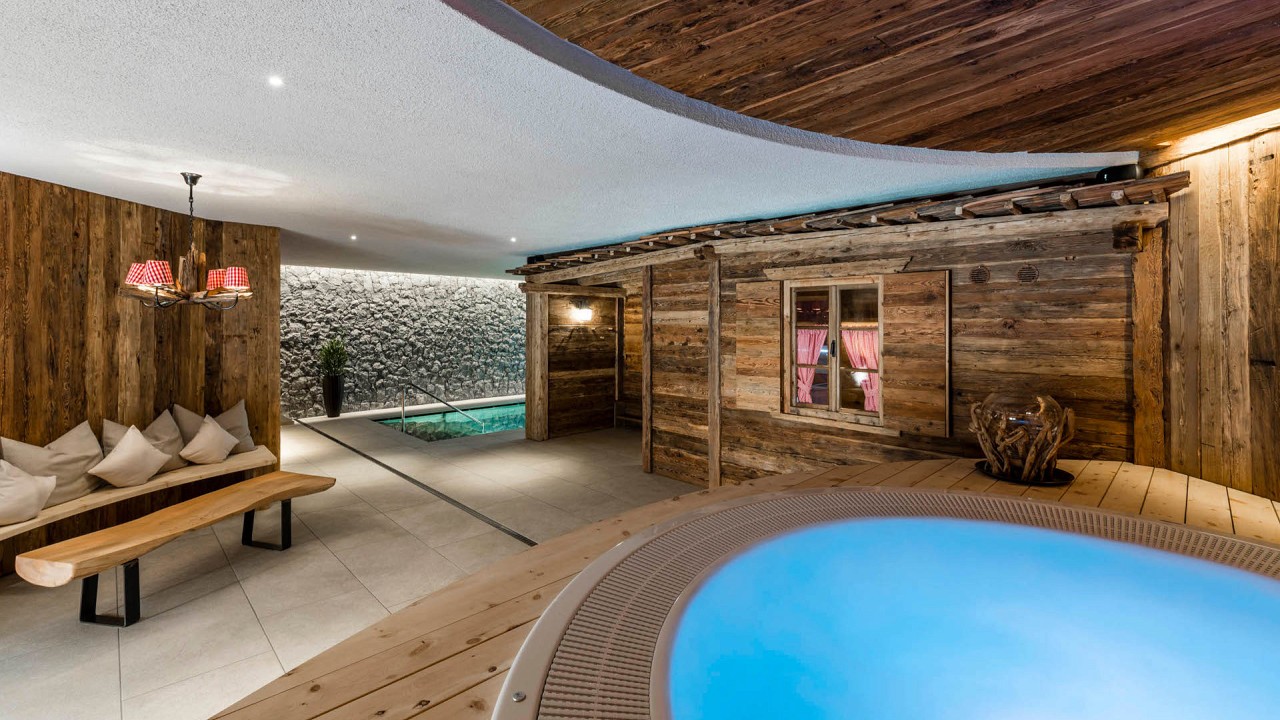 spa idromassaggio interno - Mirabell Dolomites Hotel Valdaora