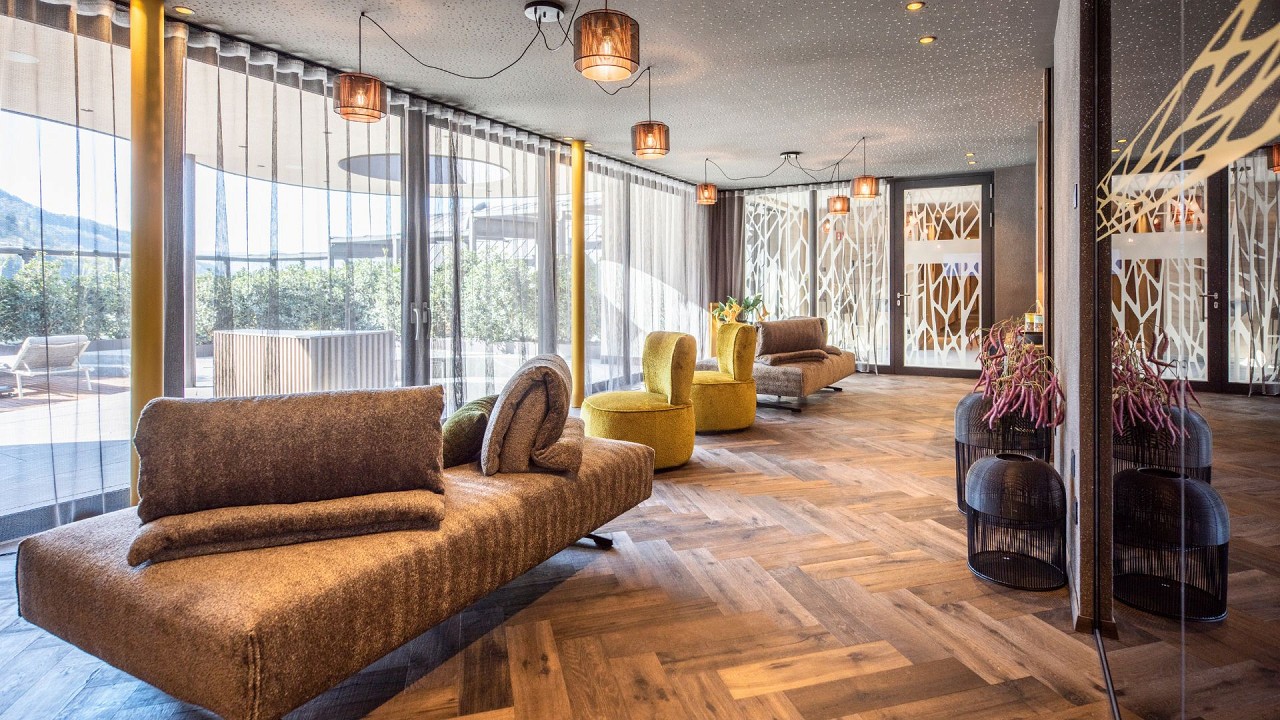 lettini appesi sala relax Quellenhof Luxury Resort Passeier