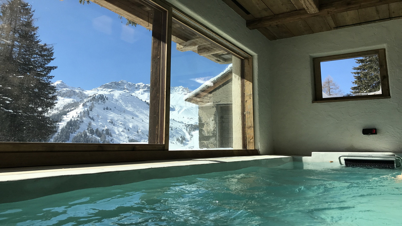Indoor pool in winter Cesa del Louf Arabba