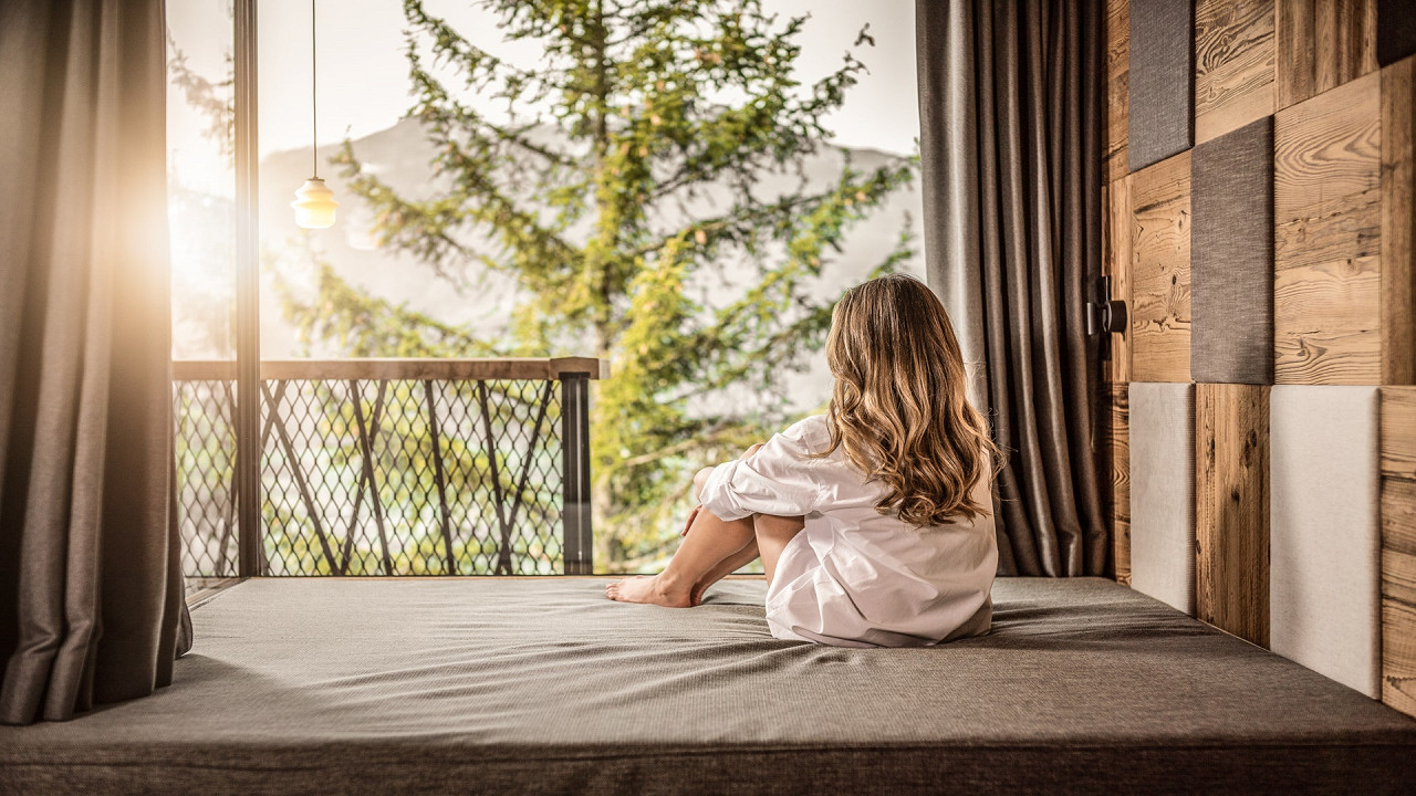 Fille dans la chambre My Arbor Plose Wellness Hotel Bressanone