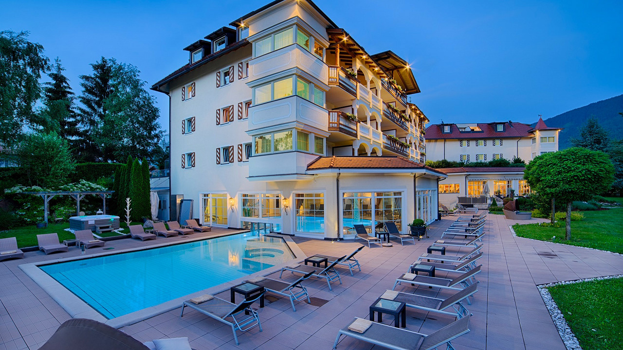 Äußere Nacht Majestic Hotel Bruneck