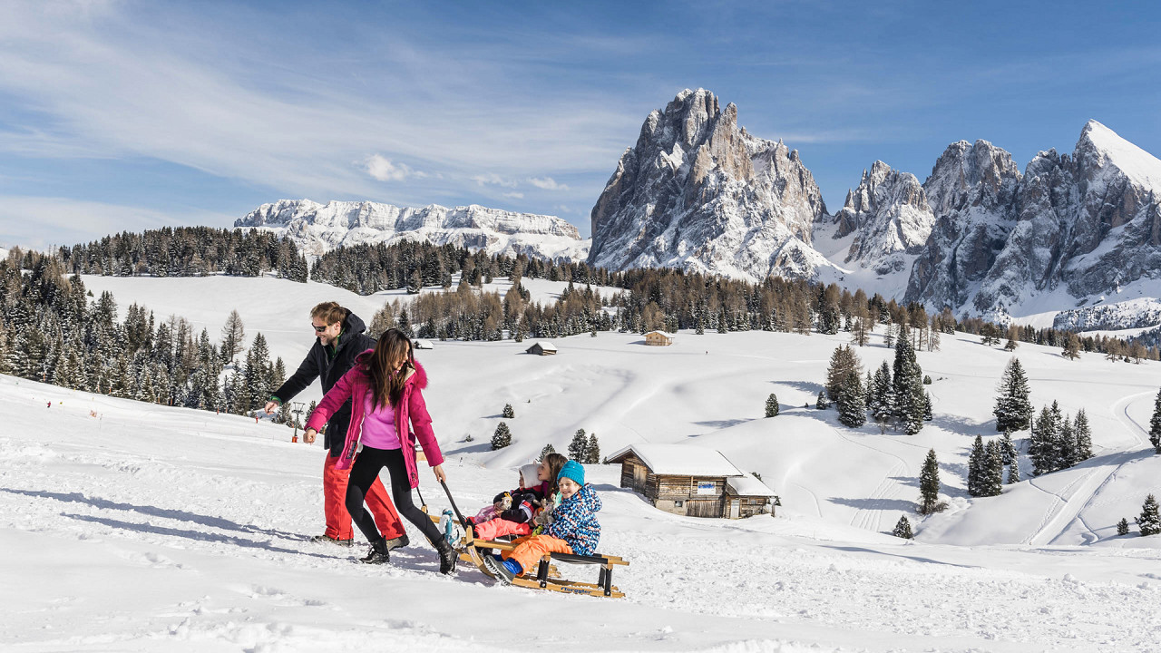 Slittino Alpe di Siusi Cavallino Bianco Family Spa
