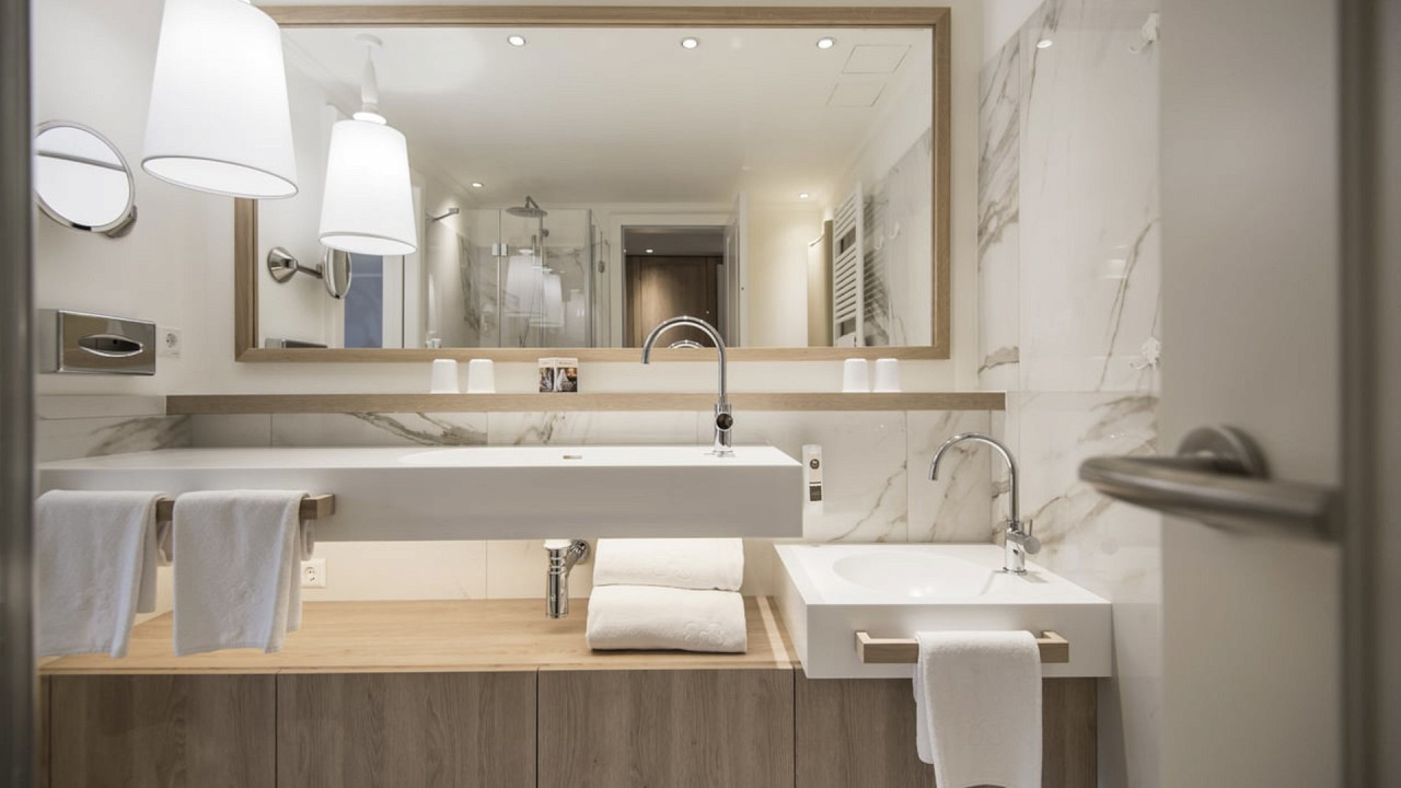 Bagno camer Cavallino Bianco Family Spa Grand Hotel