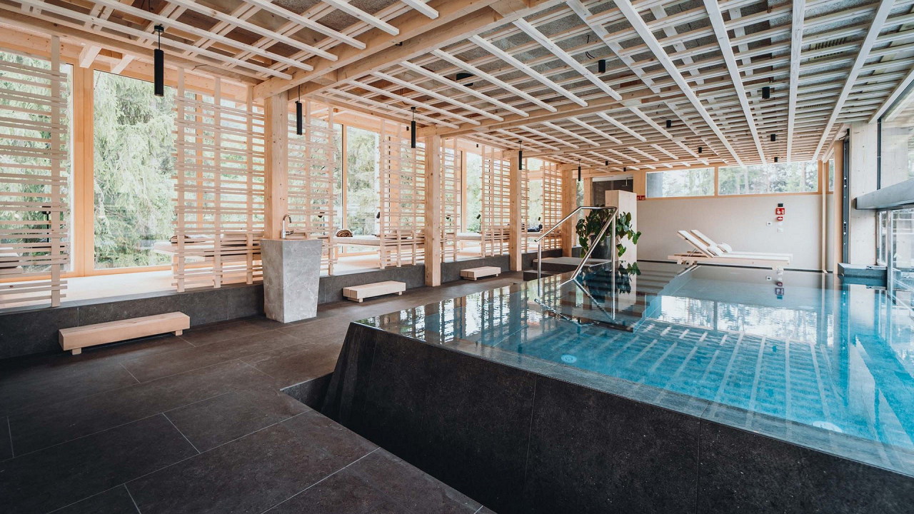 Piscina interna Sensoria Dolomites