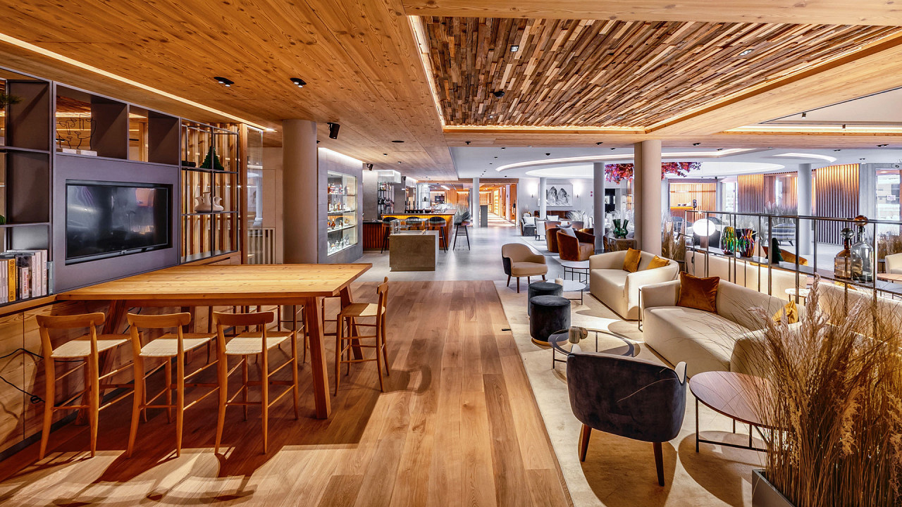Interno bar Falkensteiner Hotel Kronplatz