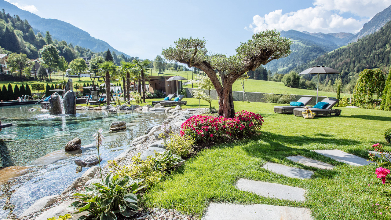 Giardino esterno Golf Lodge