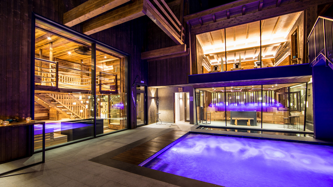 Pisina esterna sera Golf Lodge