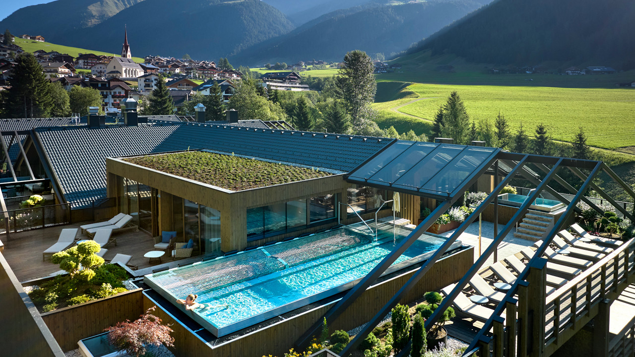 Piscina esterna Quelle Hotel