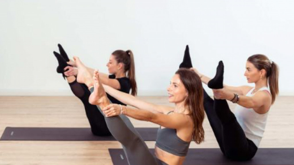 Pilates mit Lena Haller - cover