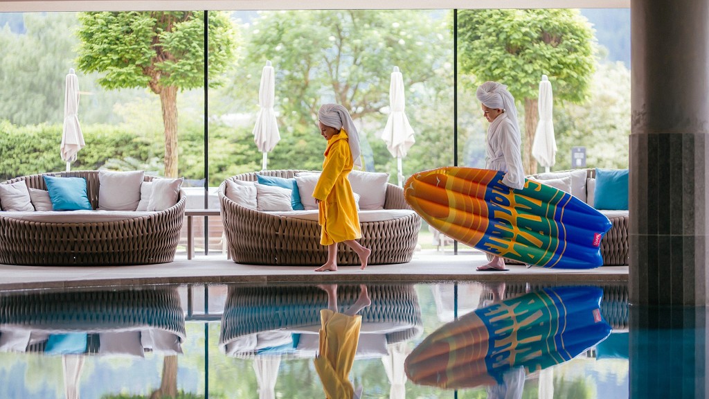 Family Days (1 child for free) - cover