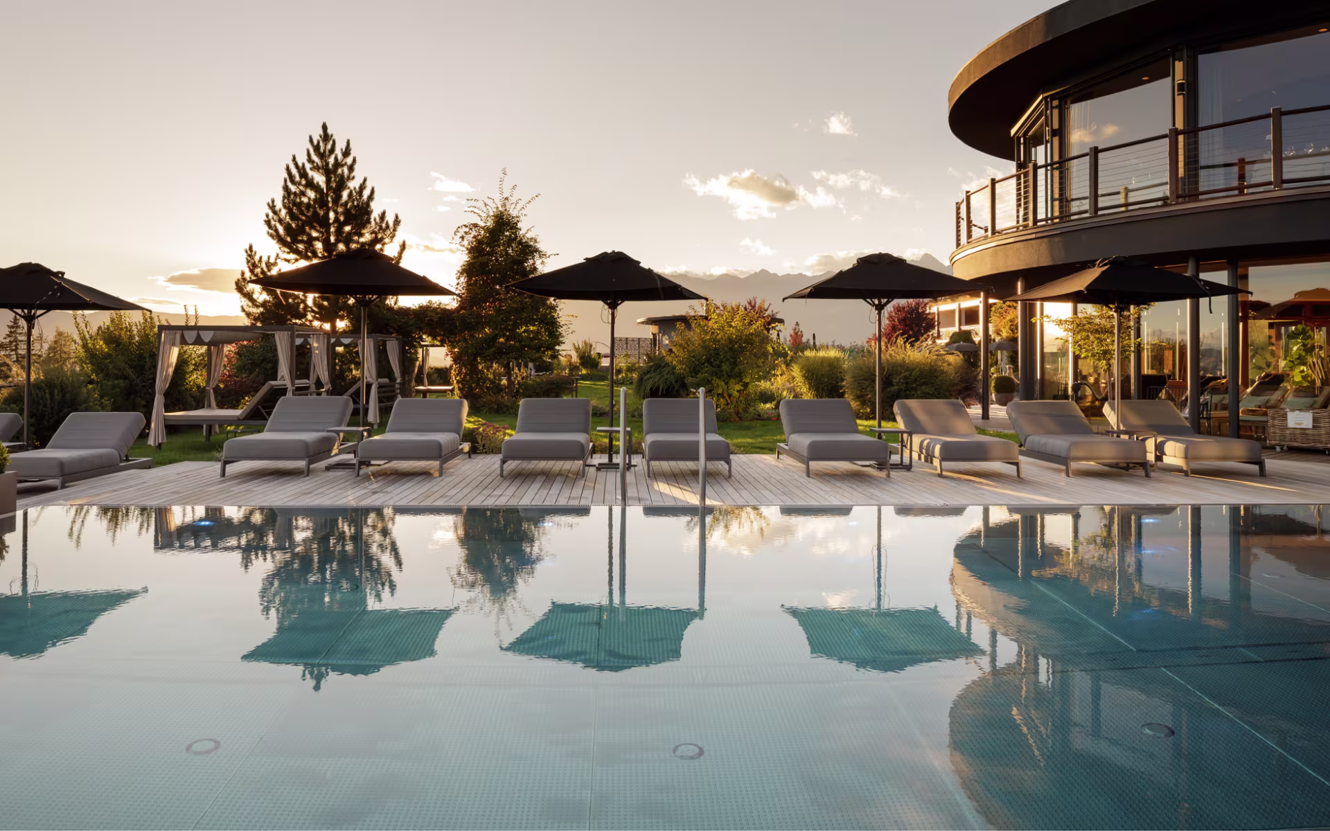 Spring-Summer Escape - cover