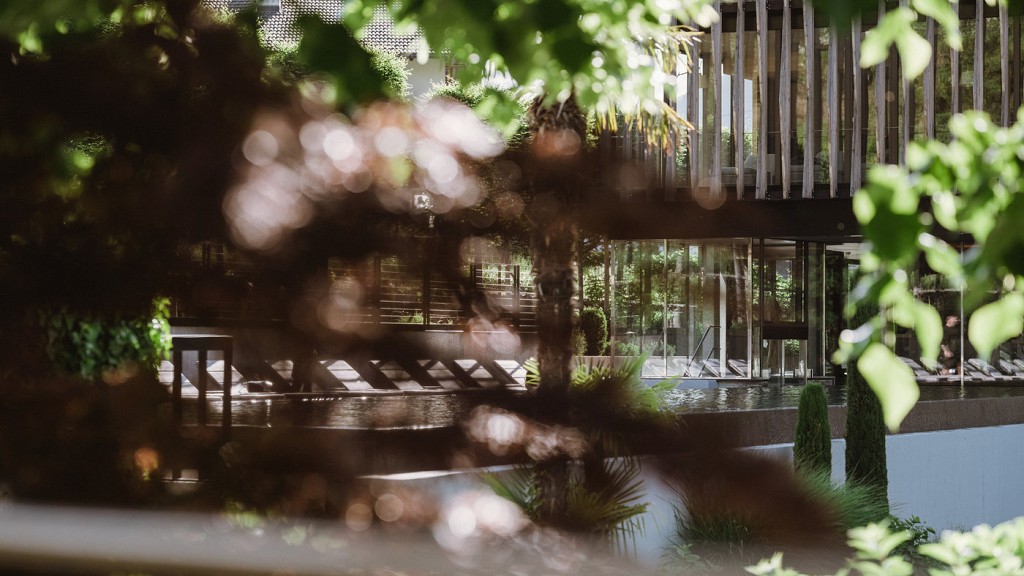 4=3 | 1 jour gratuit - cover