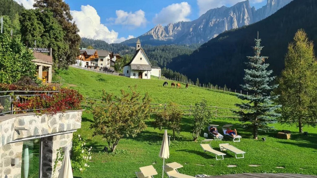 Early booking - 20%! - cover