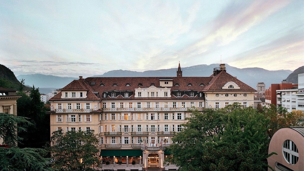 La vostra settimana con una notte gratuita - cover