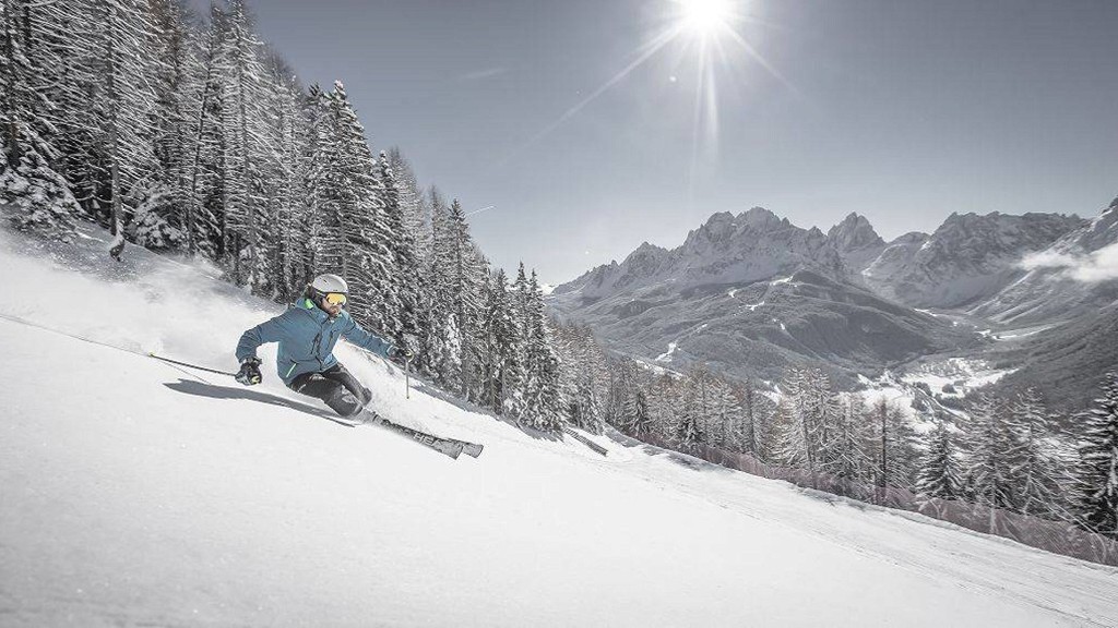 Dolomiti Super Premiere - cover
