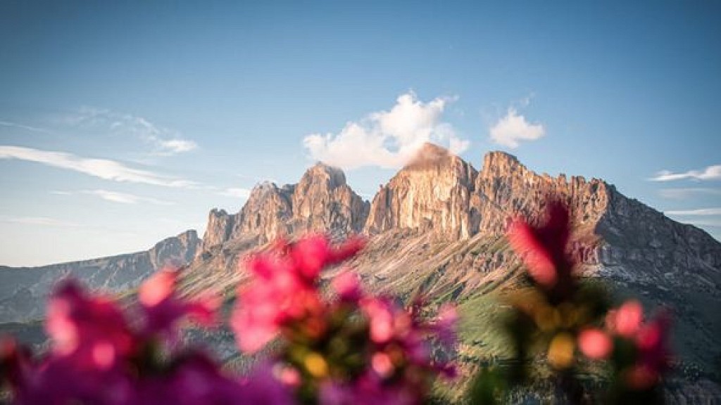 Celebra il Solstizio d’Estate con noi (100% Gratis) - cover