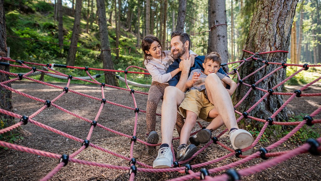 Pure Family Moments in the Dolomites - cover