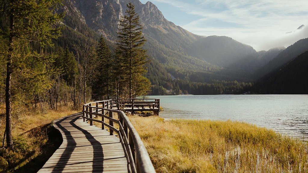 Mirabell's Autumn Special – 15% from 7 nights - cover
