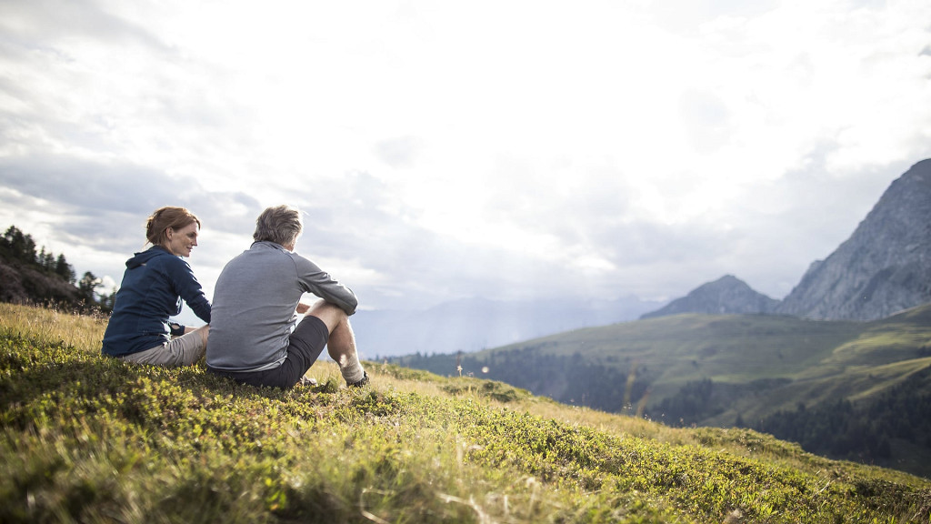Hiking Bergvillen mountain villas Avelengo activity