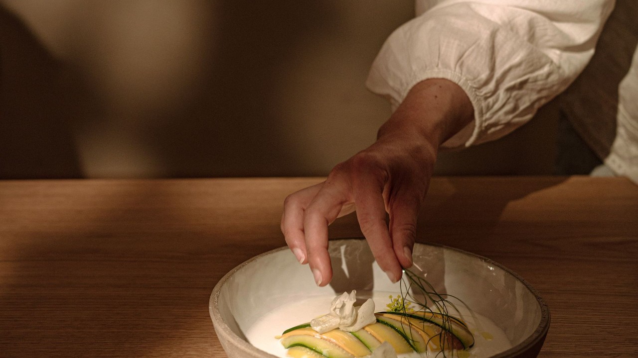 chef impiatta piatto Naturhotel Lüsnerhof