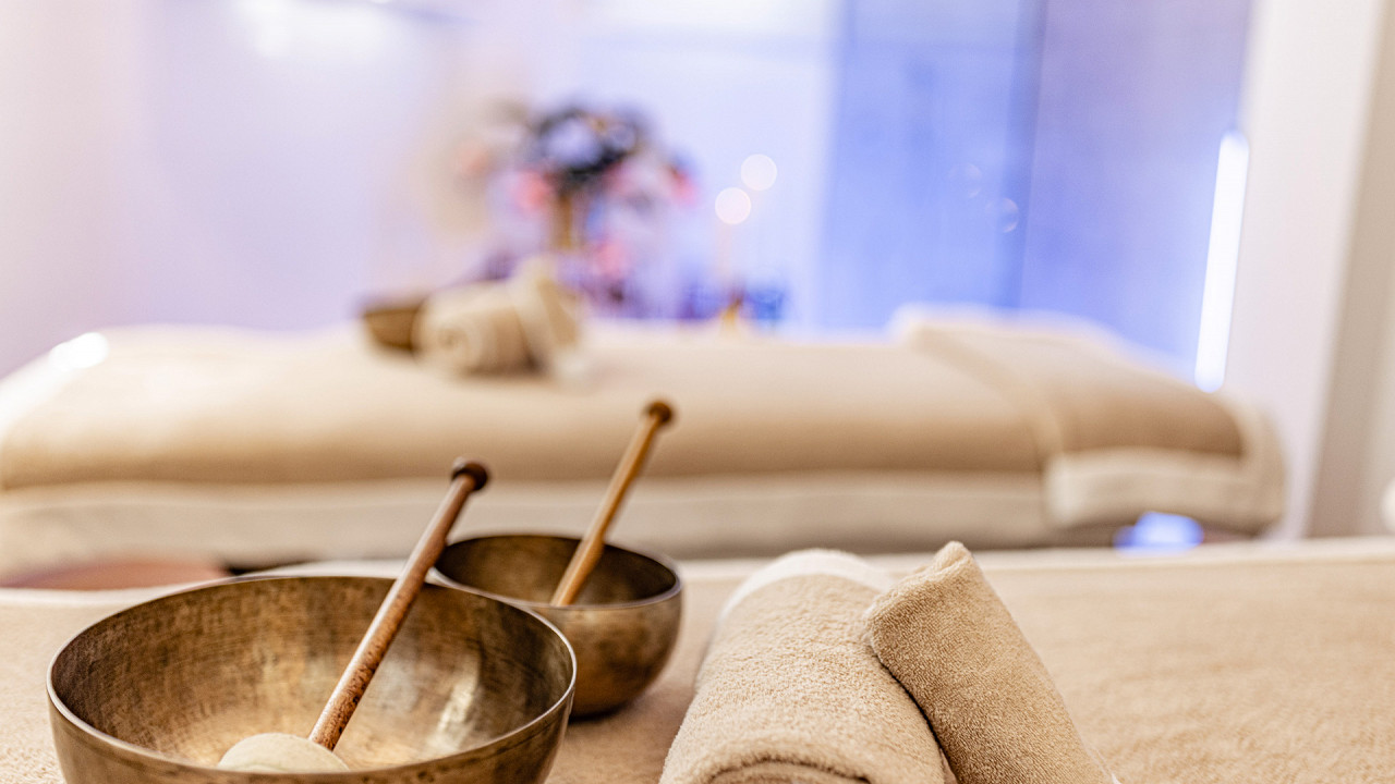 Salle de massage chaises longues SEELEITEN Lake Spa Hotel