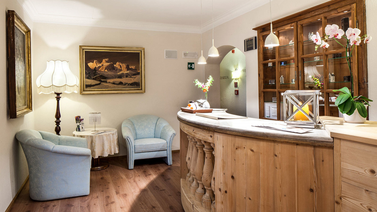 Vecchia reception Hotel Sassongher Corvara
