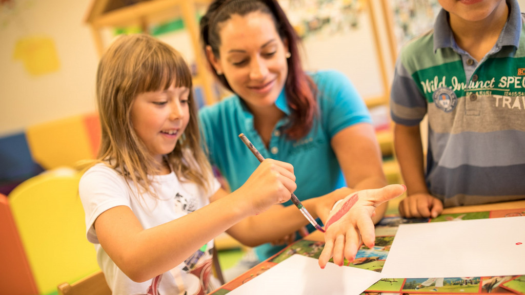 Family hotels - cover