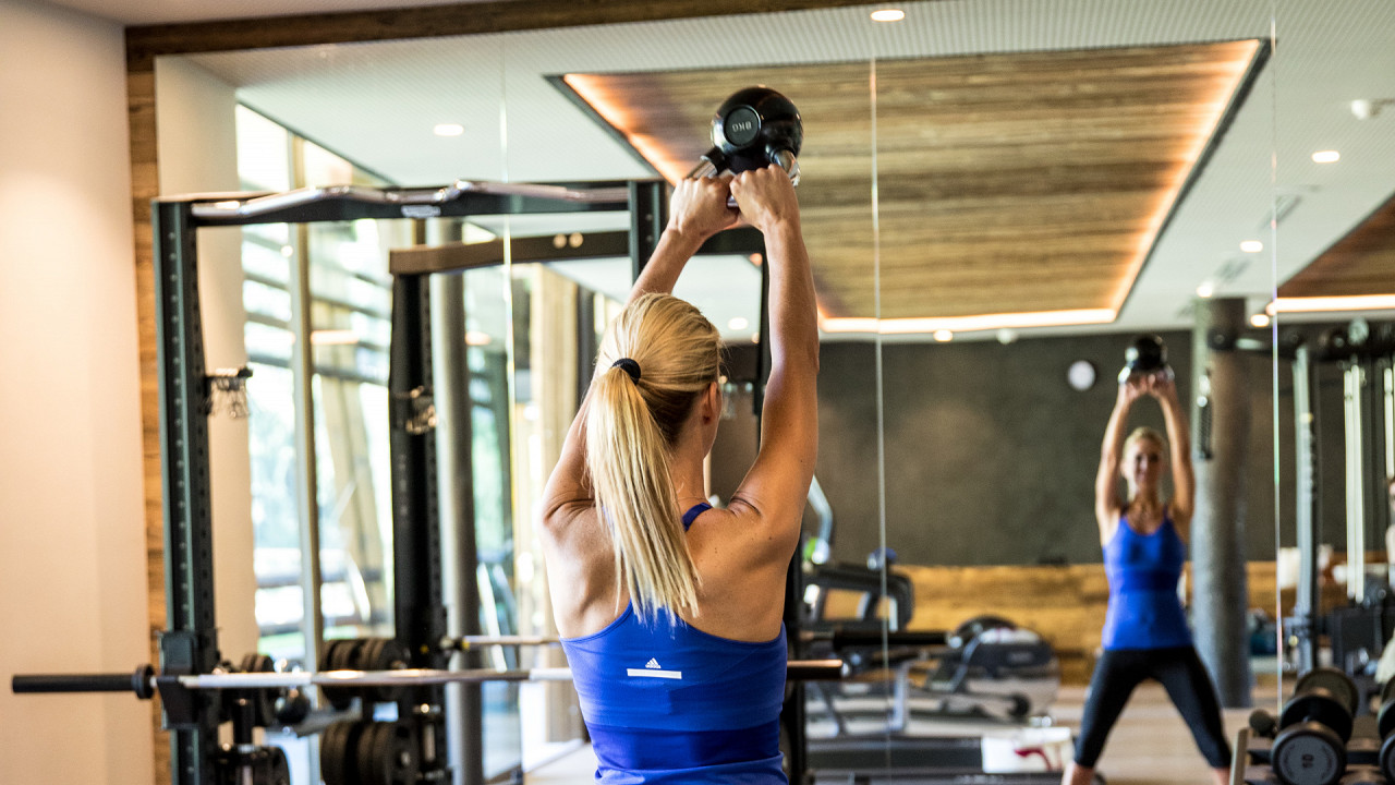 Ragazza in palestra Golf Lodge