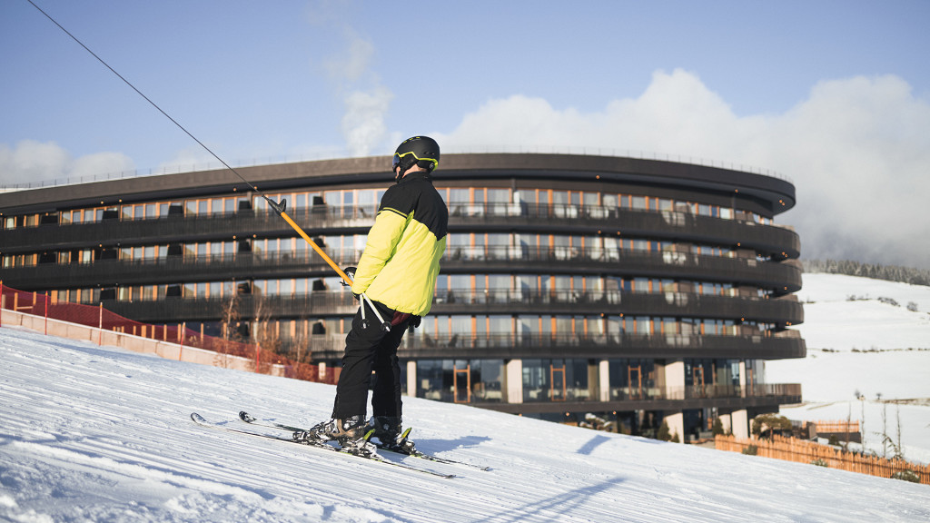 Hotel sulle piste - cover
