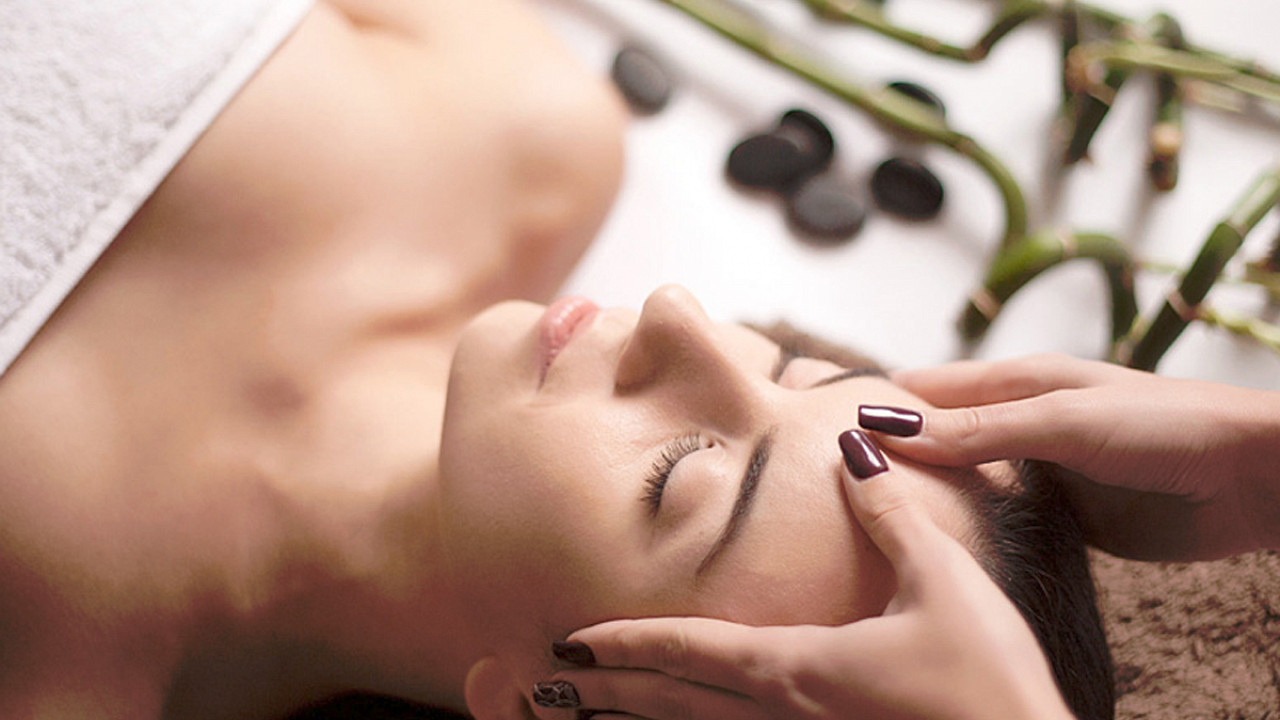 Trattamento massaggi alla testa Hotel Giardino Marling