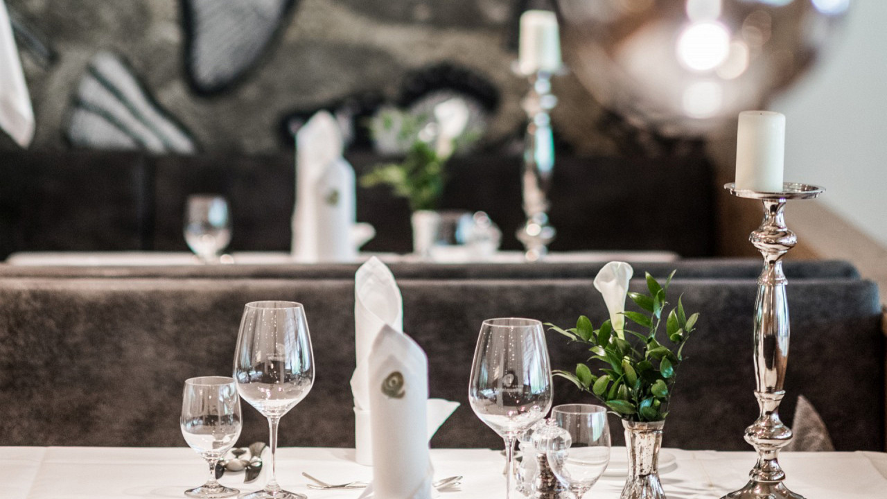 Bicchieri tavolo ristorante Quelle Hotel